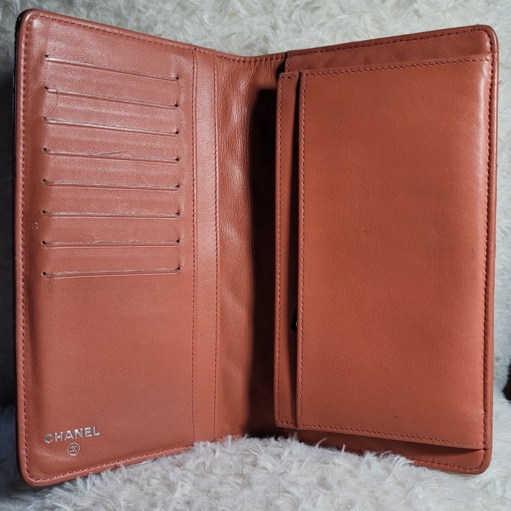 🛑 SOLD 🛑 Chanel L-Yen Long Wallet in Patent Leather - Picture 6 of 8
